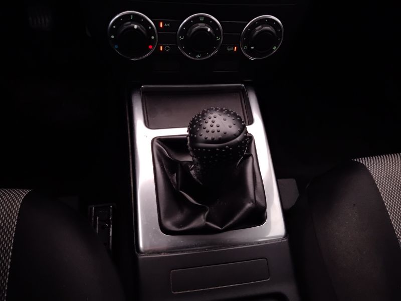 GuidiCar - LAND ROVER Freelander 2013 Freelander 2.2 ed4 S 2wd 150cv Usato